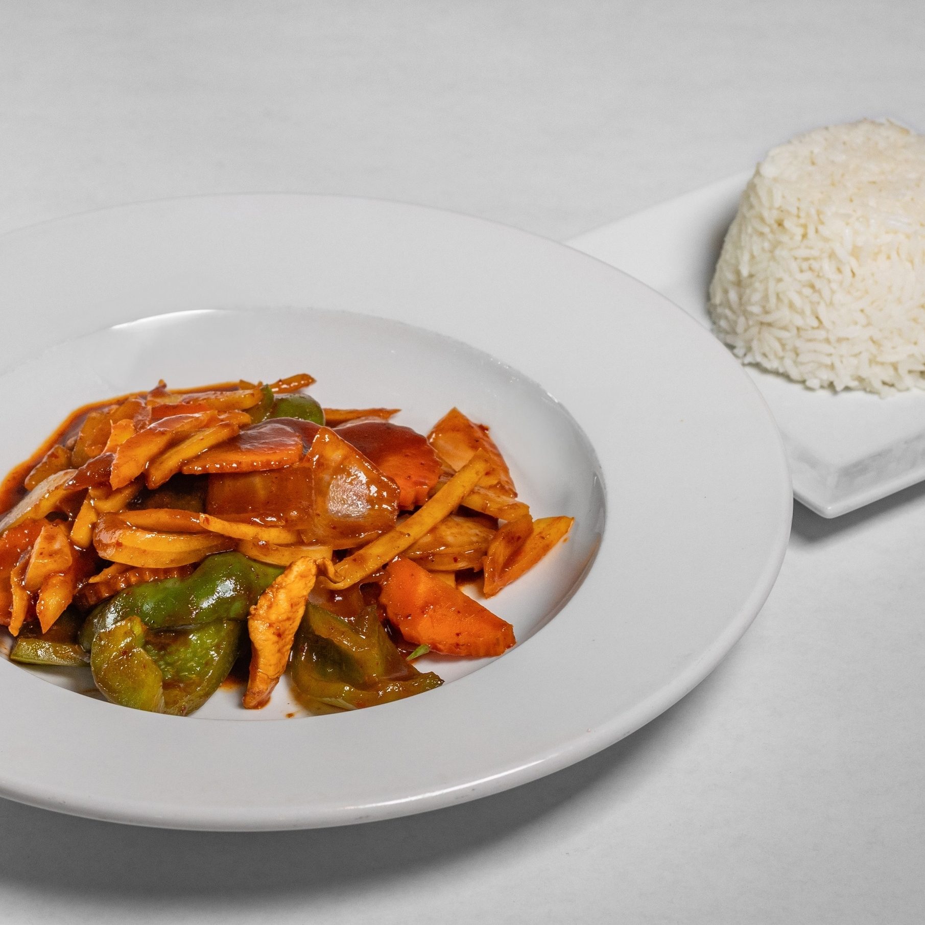 Pad Khing (Ginger Root) Lunch.