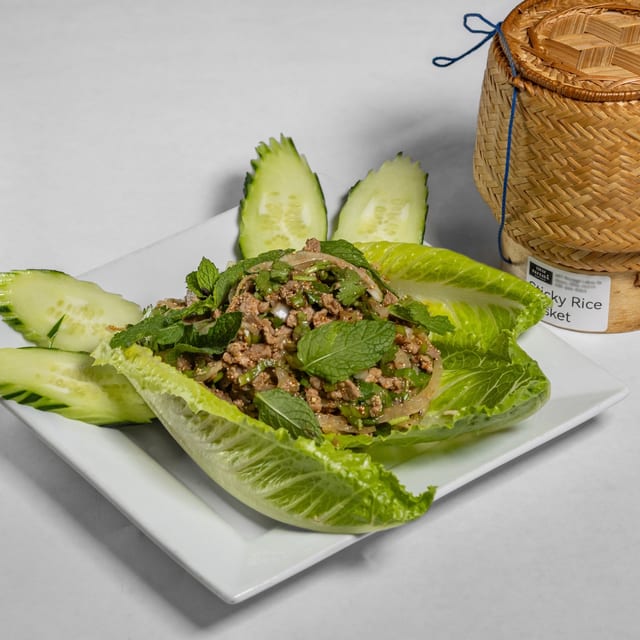 Larb Sheen (Beef) (M).