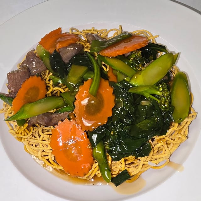 Mee Krob (Crispy Noodles).