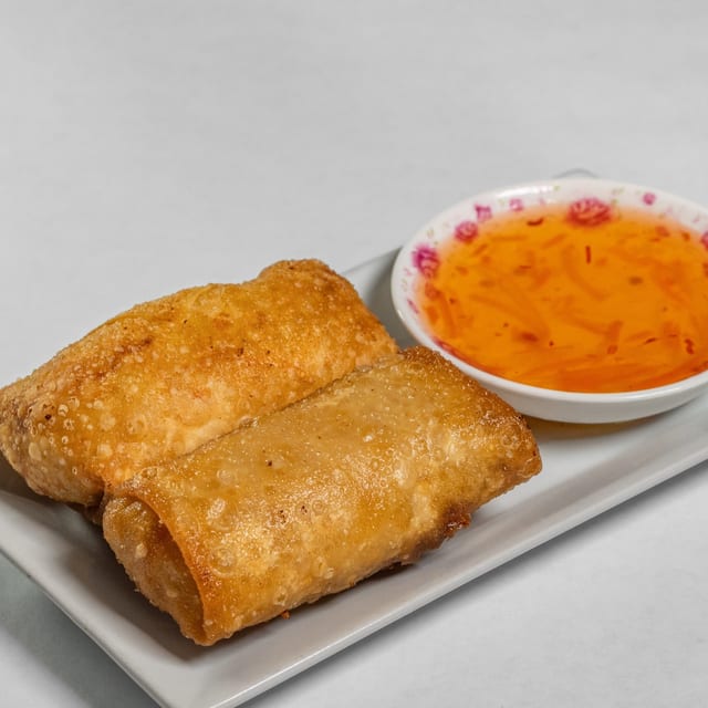Egg Rolls (2pc).