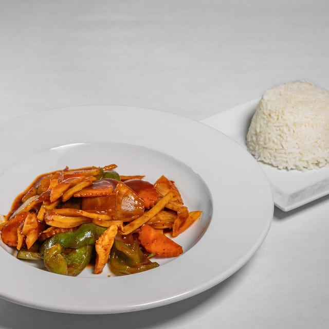 Pad Khing (Ginger Root) Dinner (M).