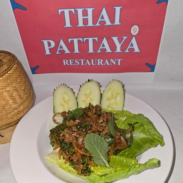 Larb Seen (Raw) With Tripe (M).